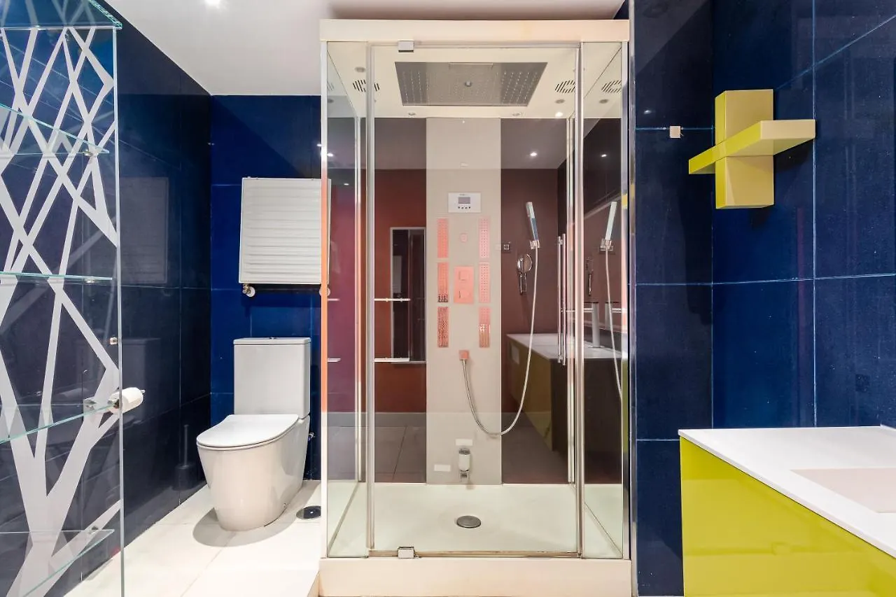 Puerto Banus, Edificio Tembo, 2 Bedroom Apartment, Parking And Pool Марбелья Апартаменты